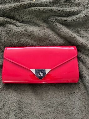 Red Patent Envelope Clutch - Women, new without tag !